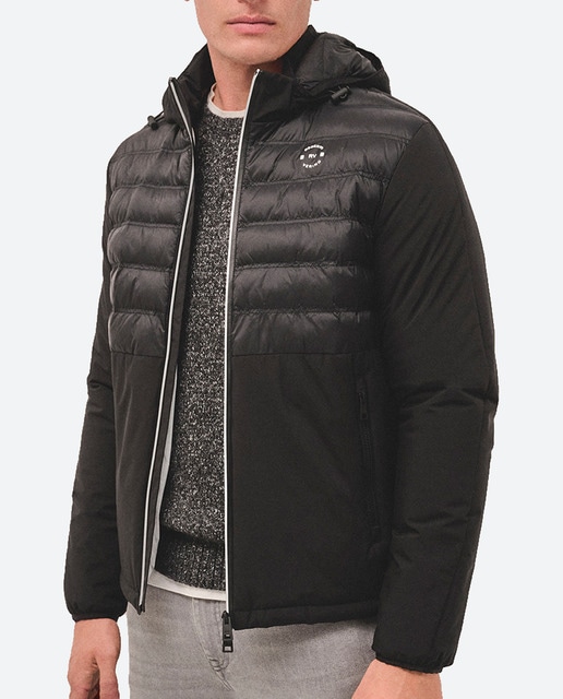 Imagen 0 de Cazadora de hombre técnica acolchada en pecho