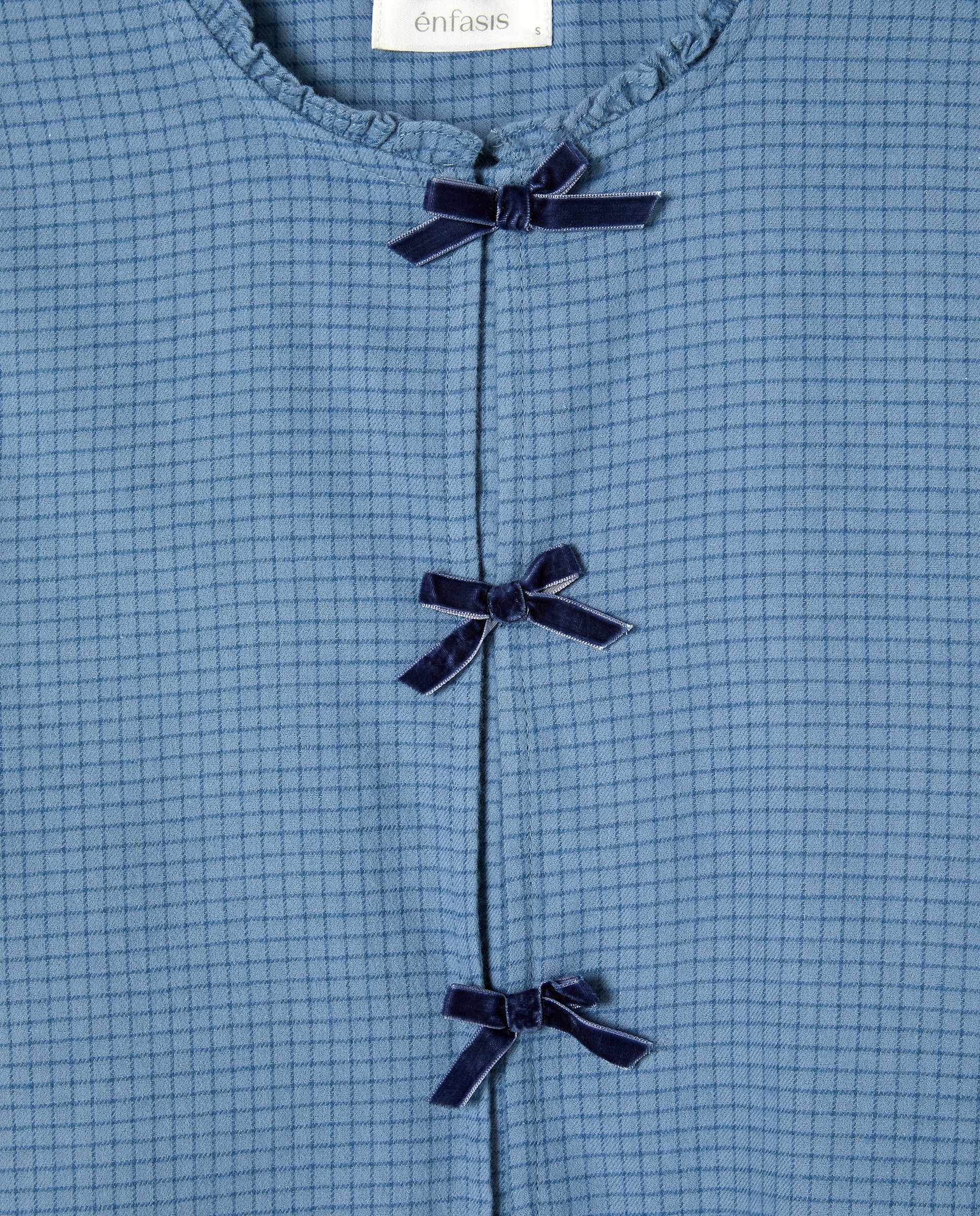 Pijama com Detalhe na Gola Azul-5