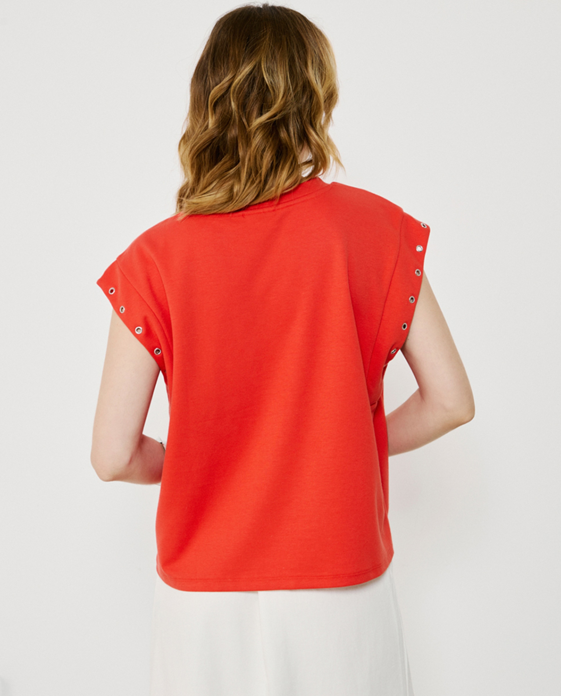 T-shirt sem Mangas com Decote Redondo e Corte Regular Vermelho-4