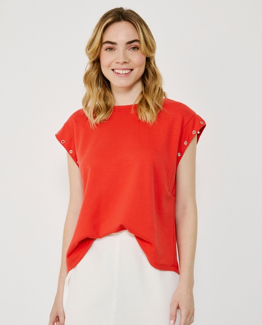 Imagem 0 de T-shirt sem Mangas com Decote Redondo e Corte Regular