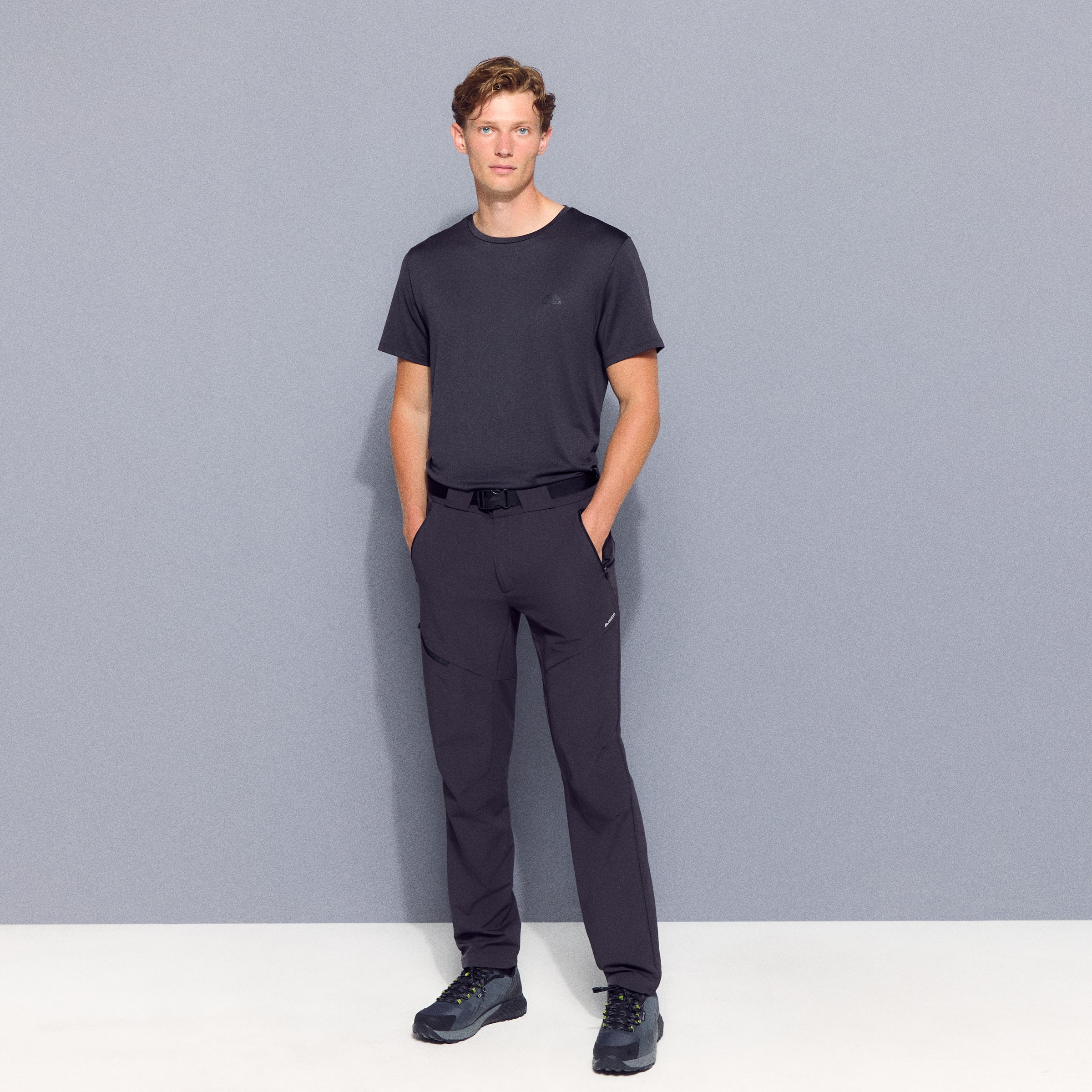 T-shirt de Montanha de Homem Cinzento-1