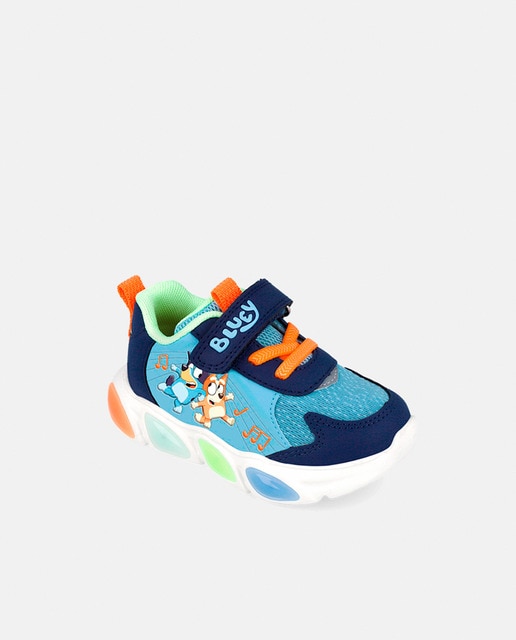 Imagen 0 de Deportivo de niño Bluey de luces con elástico y velcro