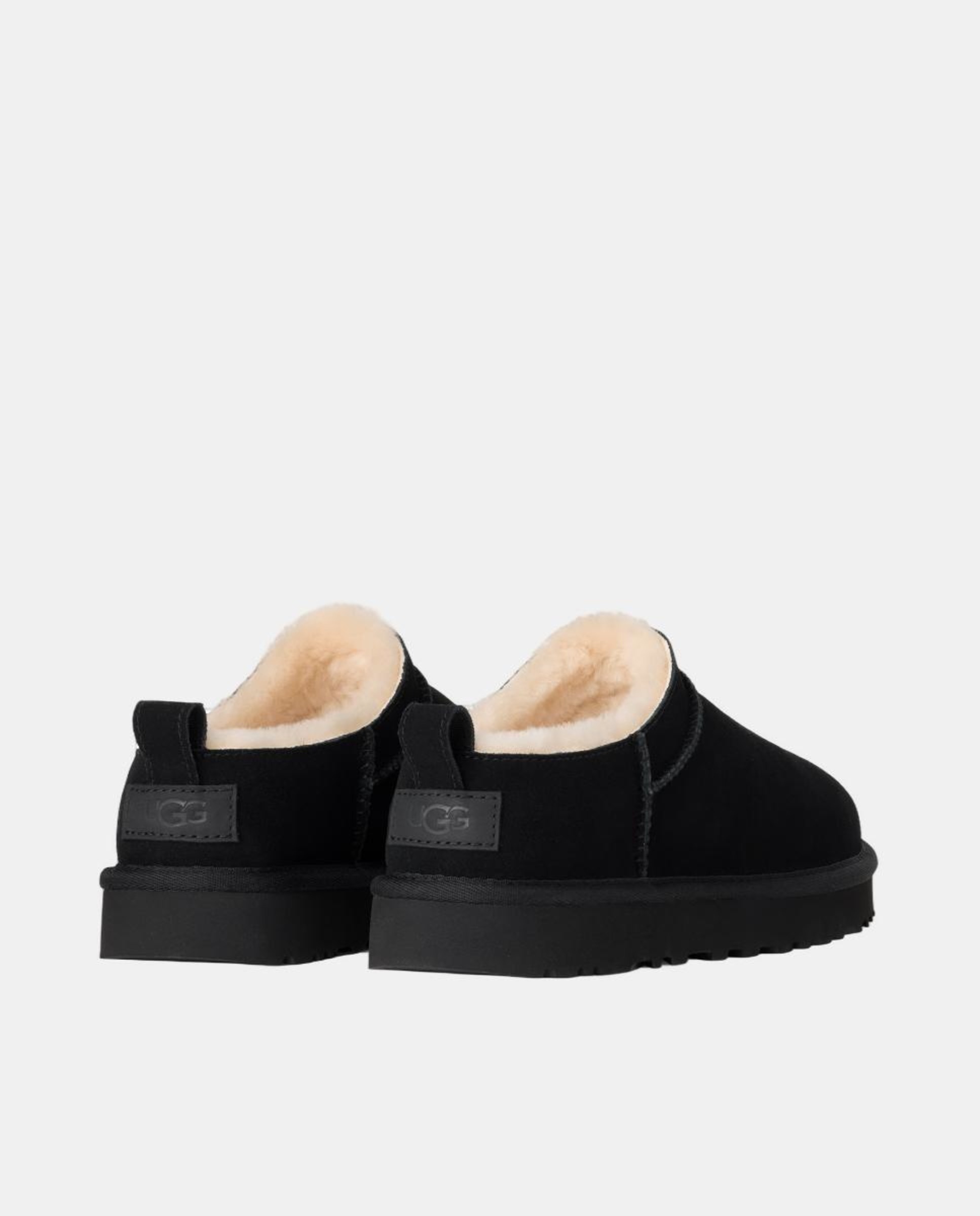 Botins Rasos Classic Micro em Pele com Sola EVA Preto-4