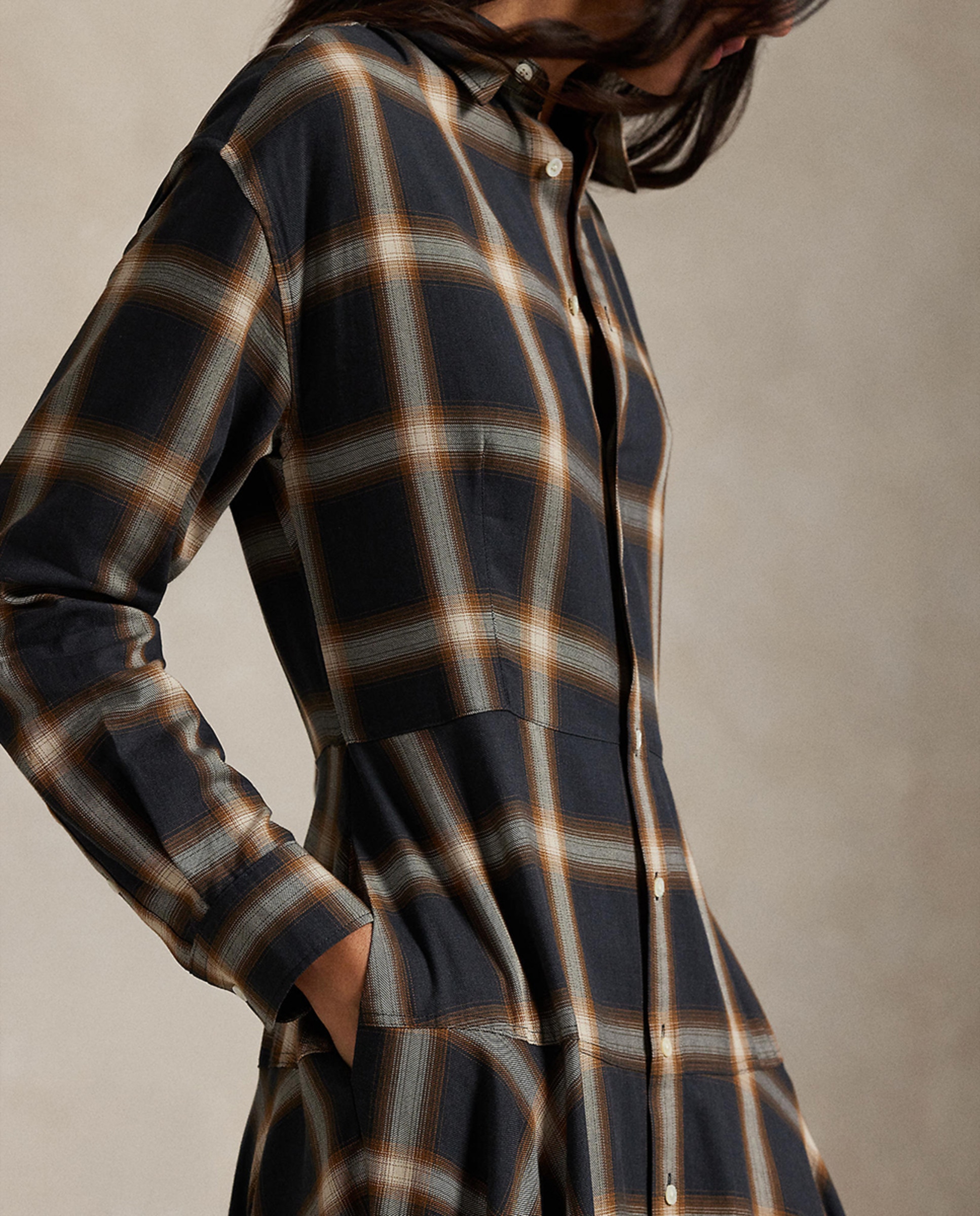 Vestido camiseiro com cinto Azul-marinho-5