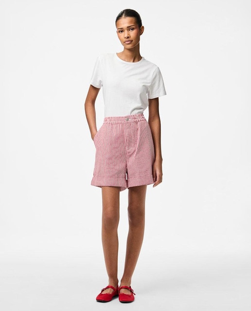 Imagen 0 de Bermudas cortas de rayas de mujer