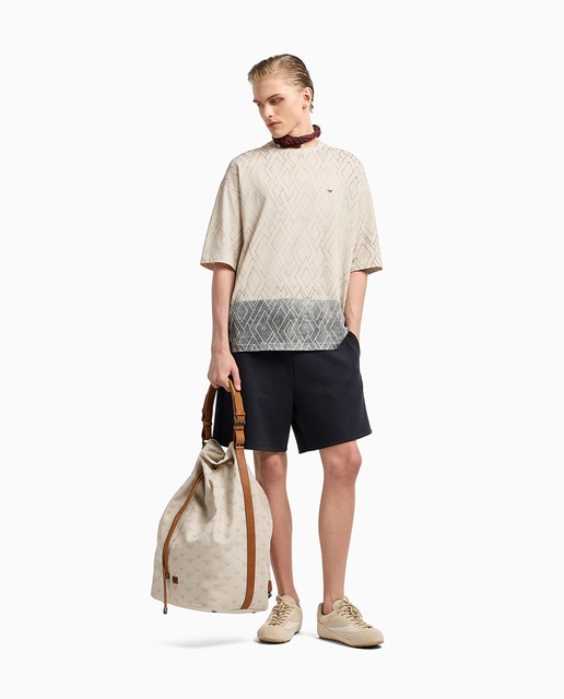 Imagen 0 de Bermuda de hombre ajustable en punto jacquard