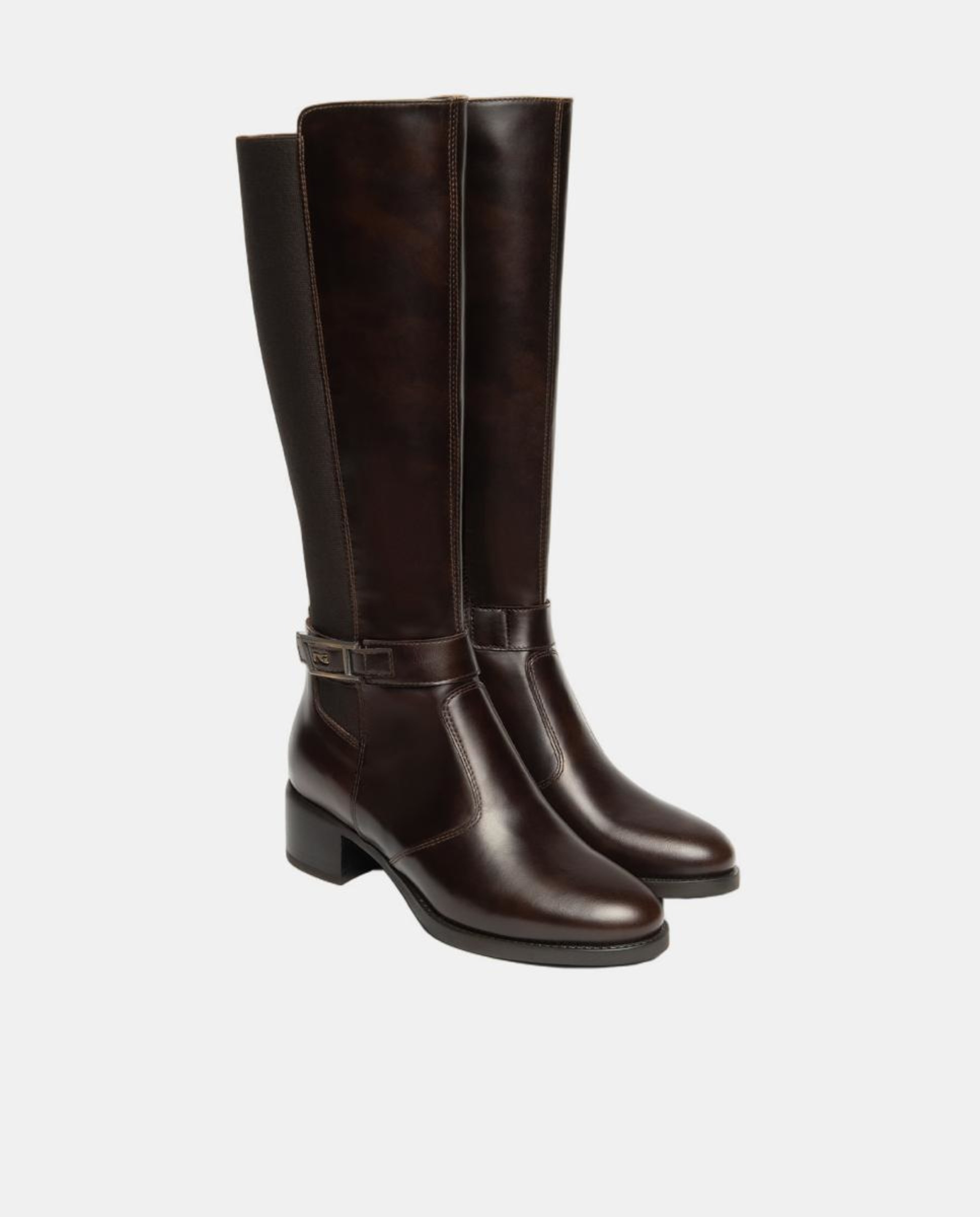 Botas em Pele com Salto Castanho-2