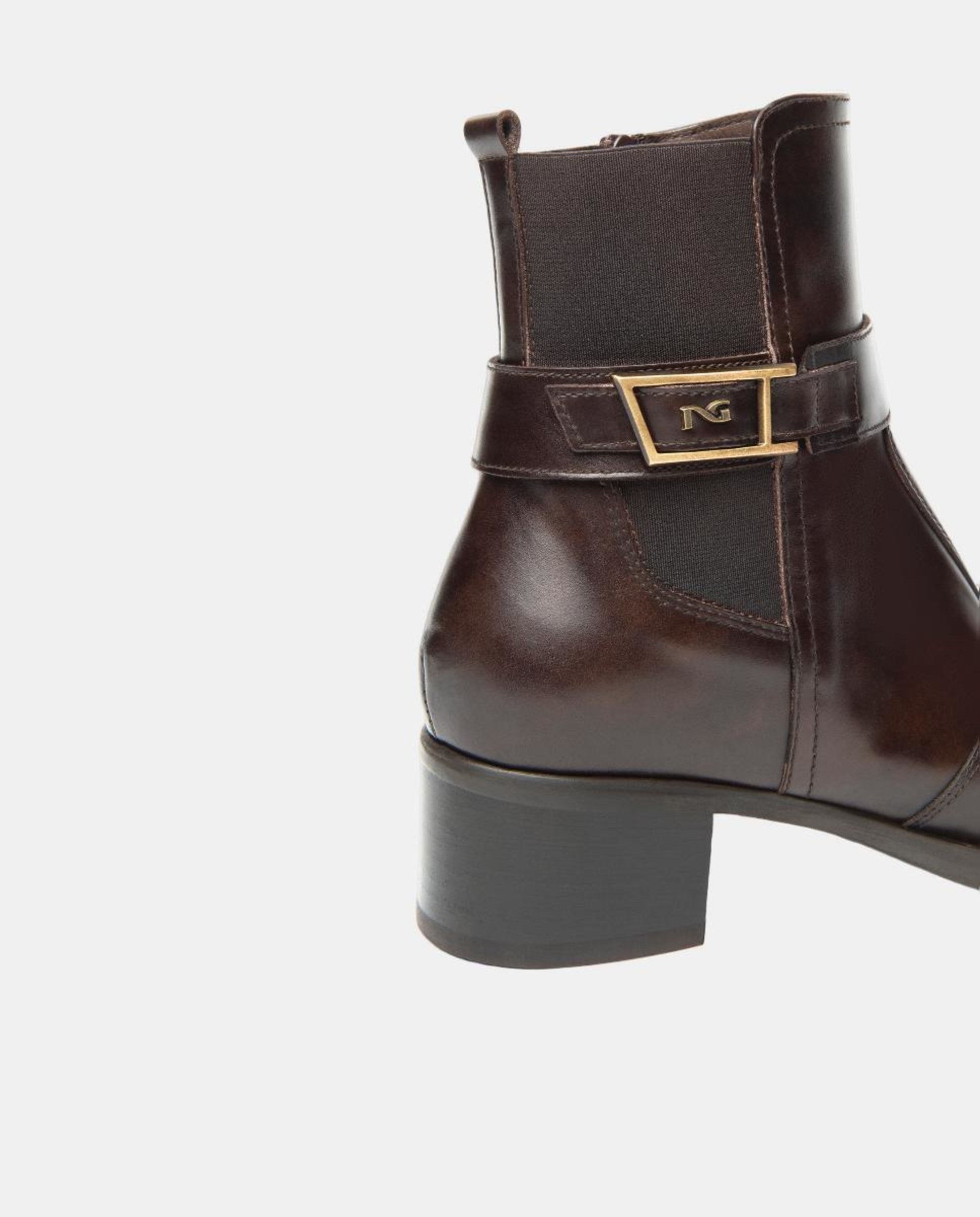 Botins com Salto e em Pele Castanho-3