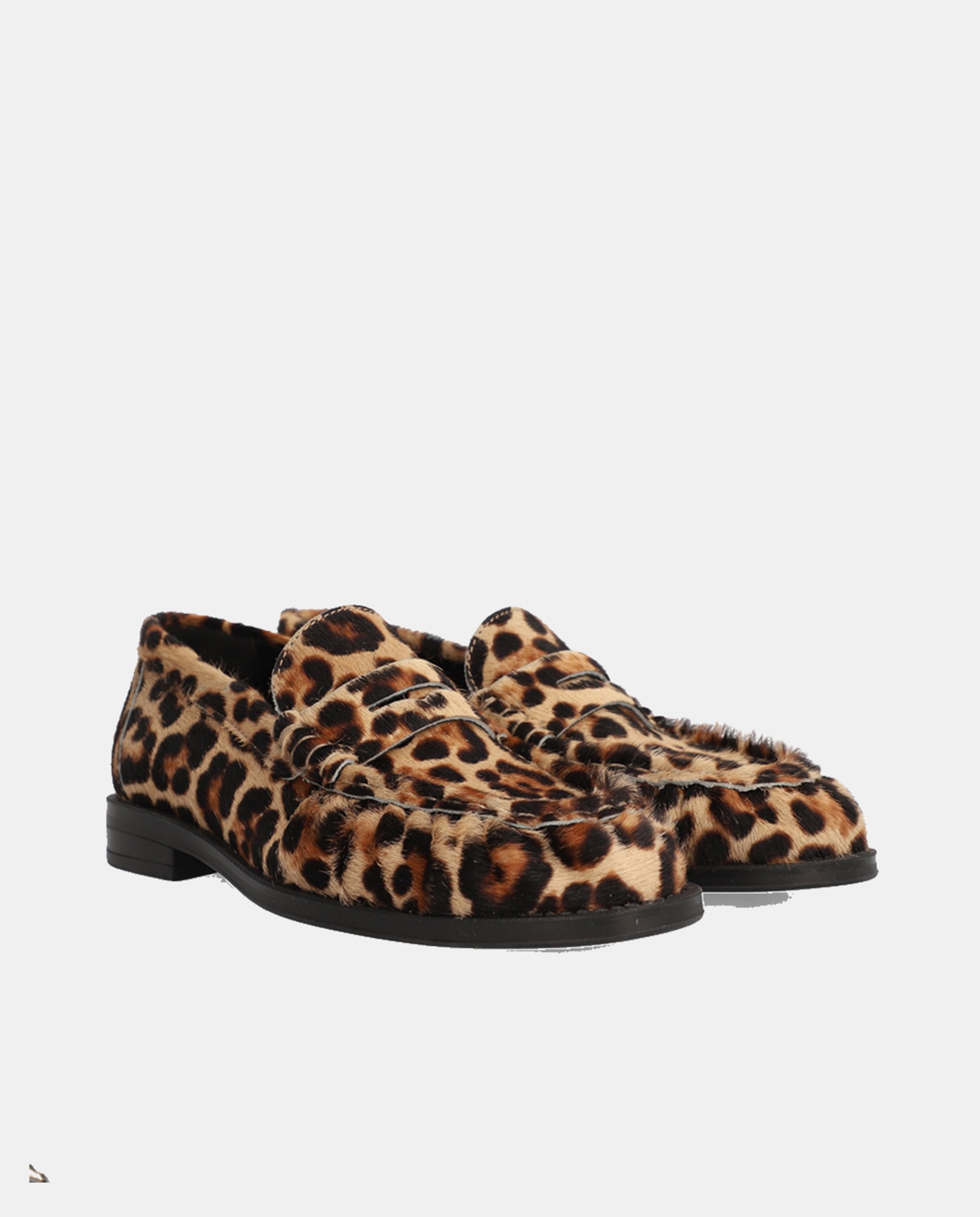 Mocassins em Pele com Animal Print de Leopardo, Sola de Borracha TPR e sem Fecho Multicolor-2