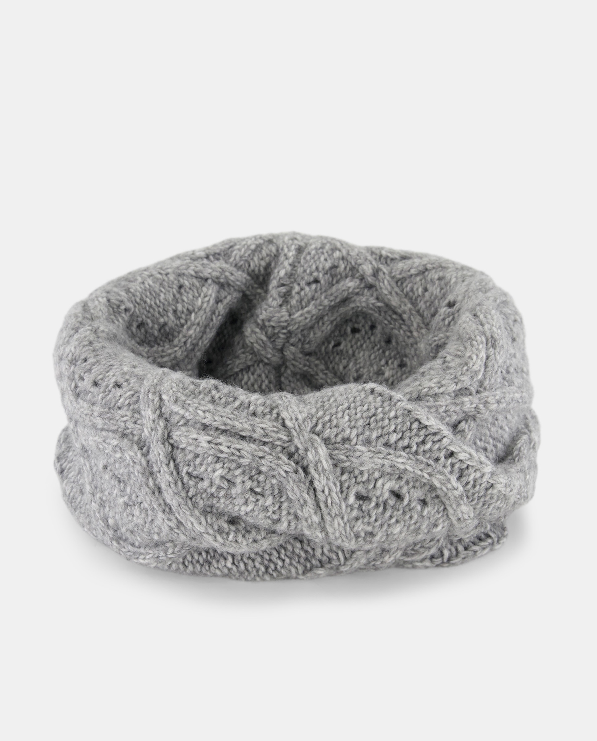 Gola com Adorno de Folhas 820 Cinzento Médio-1