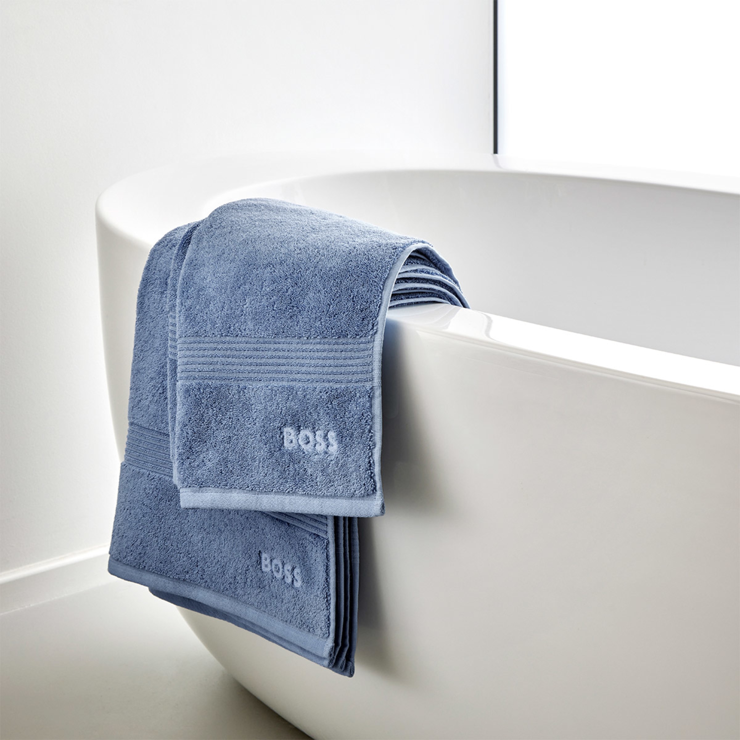 Toalha de Banho de Algodão Penteado Egípcio 700 g/m2 Loft Azul Céu-1