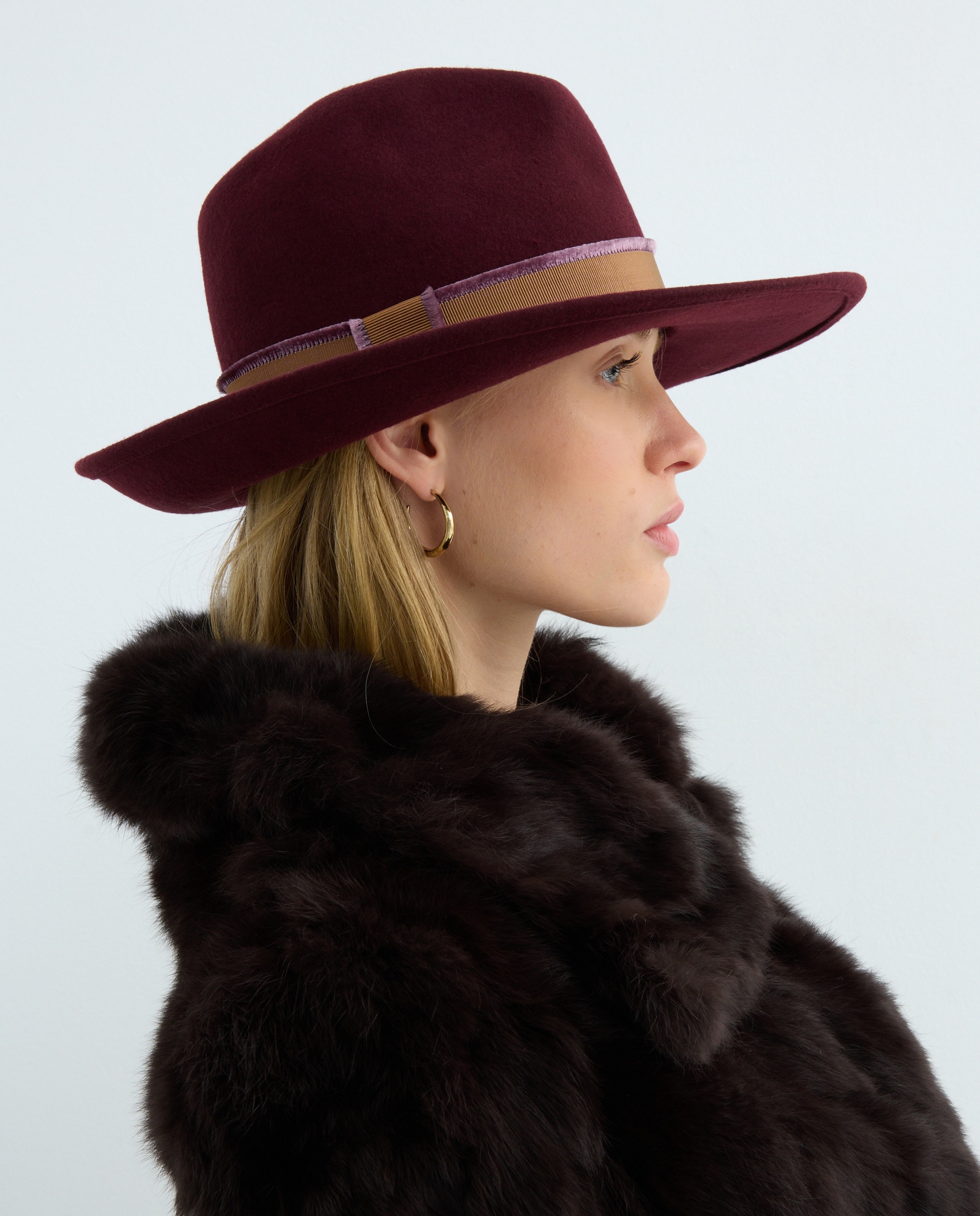 Chapéu Fedora com Fita com Franjas Bordeaux-3
