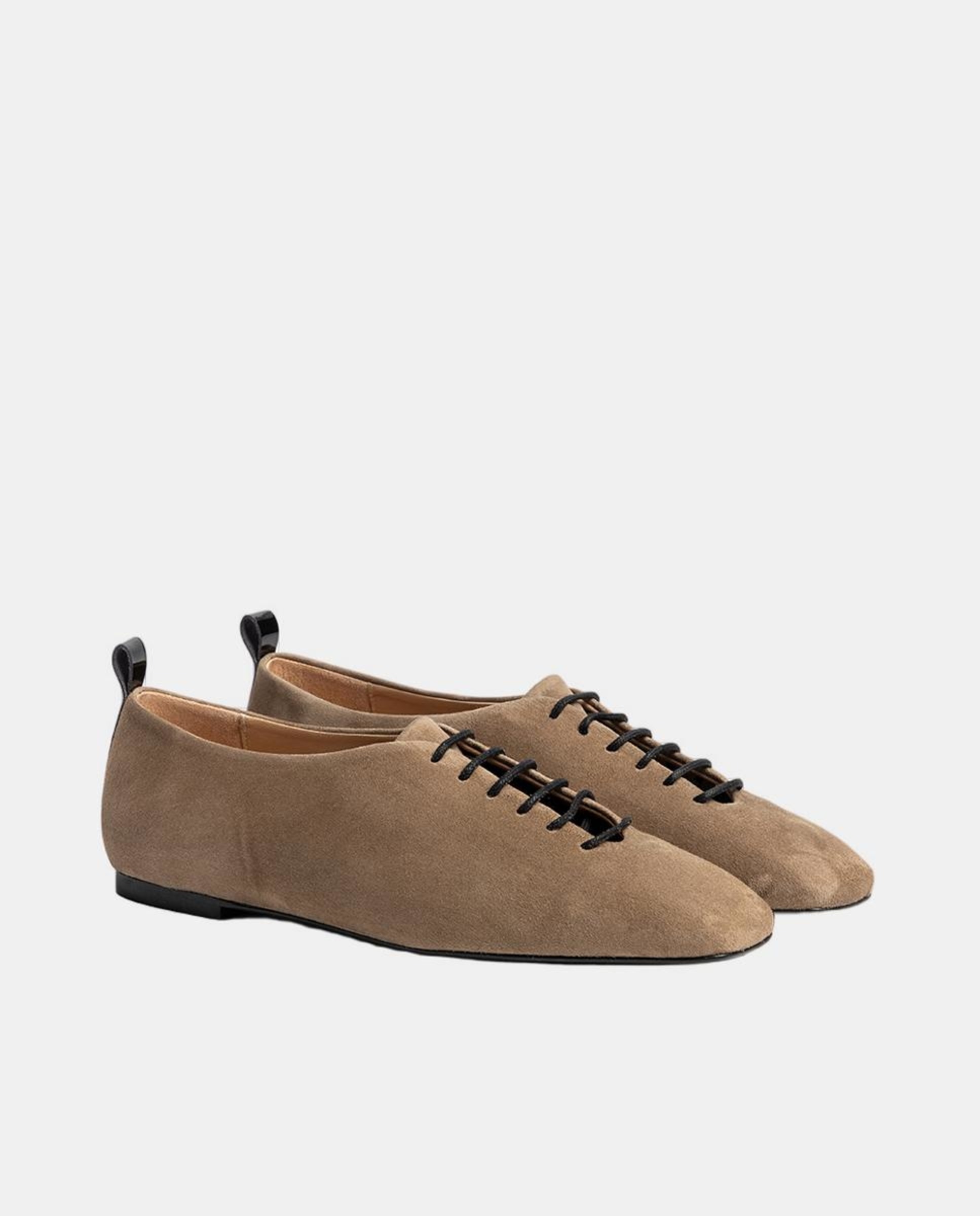 Sapatos Tipo Blucher e Conceito Boxing em Camurça Soft Natural-2