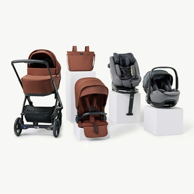 Imagen 0 de Pack Jané carrito Keep con 2 sillas de coche y accesorios marrón y gris