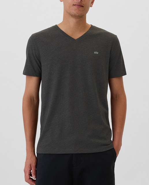 Imagen 0 de Camiseta de hombre de manga corta con escote en pico y logotipo de la marca en el pecho