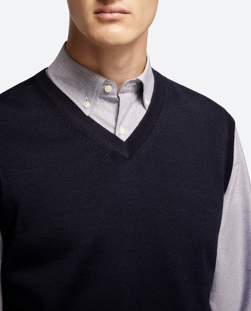 Imagen 0 de Chaleco de punto de hombre con cuello de pico