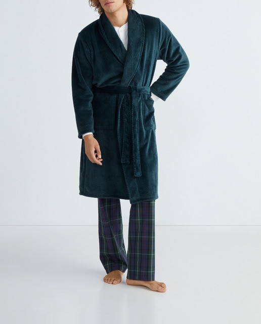 Imagen 0 de Bata de hombre en velour con dibujo de espiga