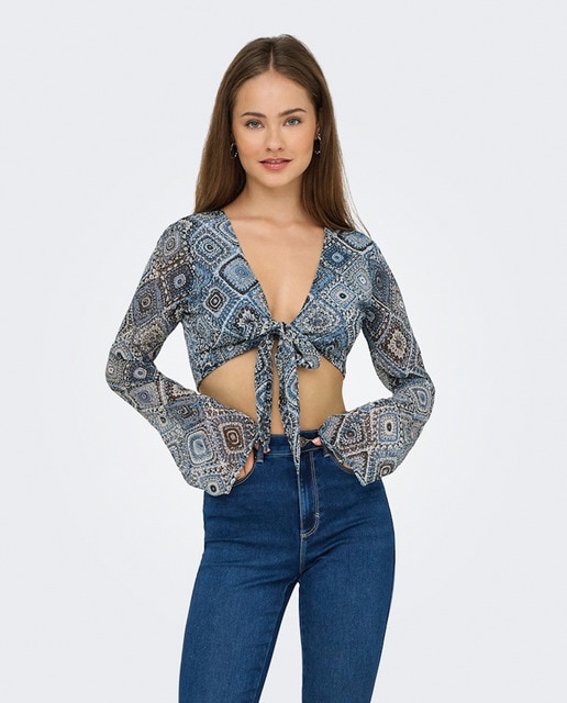 Imagem 0 de Blusa de Manga Comprida com Laço