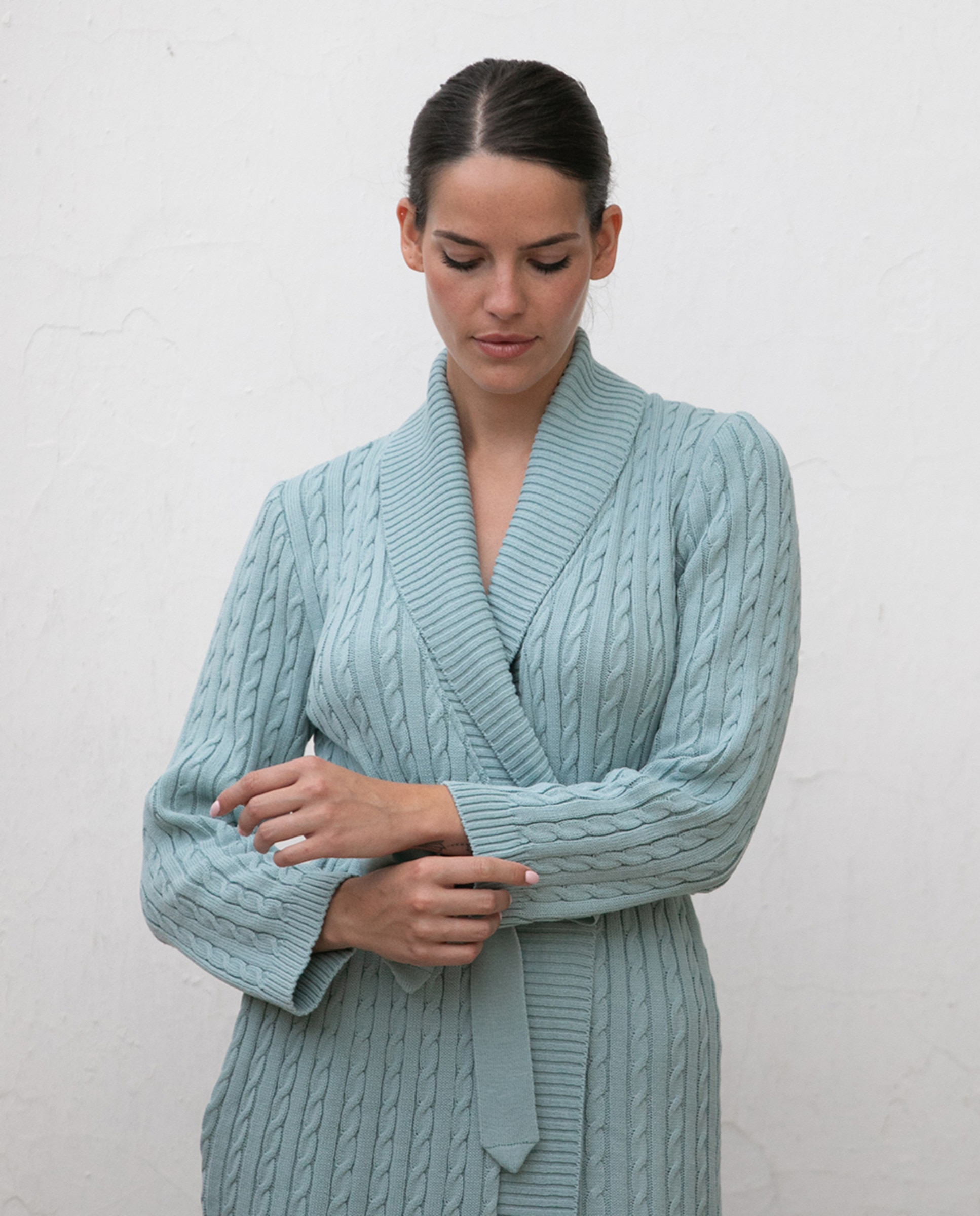 Robe com Gola Canelada, Cinto e em Tricot de Malha do Cabo Verde-4