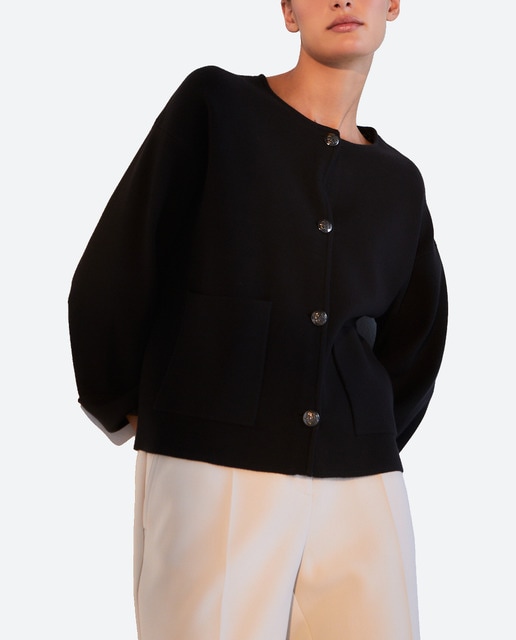 Imagen 0 de Chaqueta de punto de mujer con botón dorado