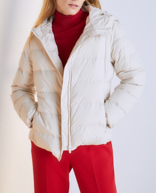 Imagen 0 de Plumífero corto de mujer falso liso