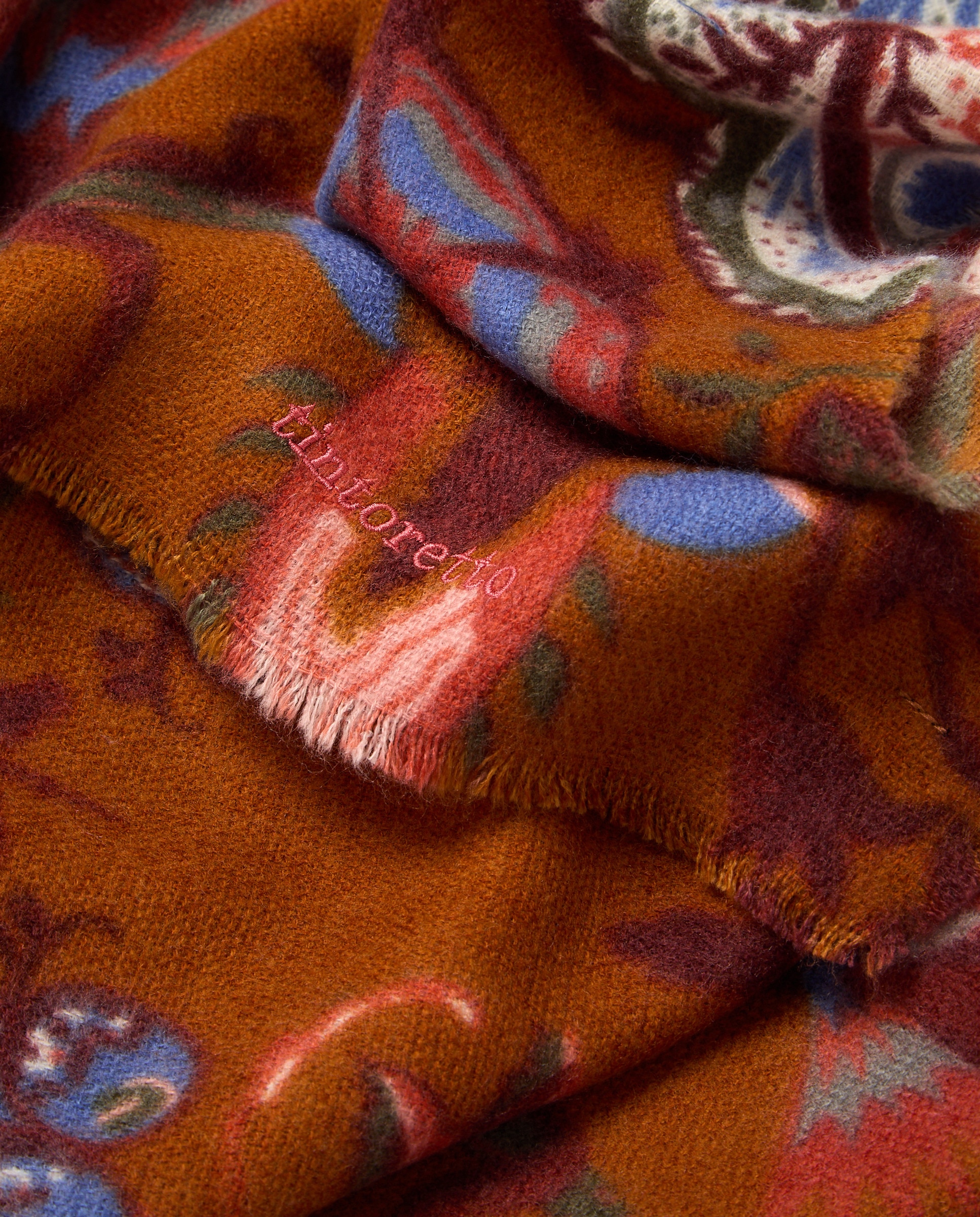 Cachecol com Estampado Floral 730 Camel-3