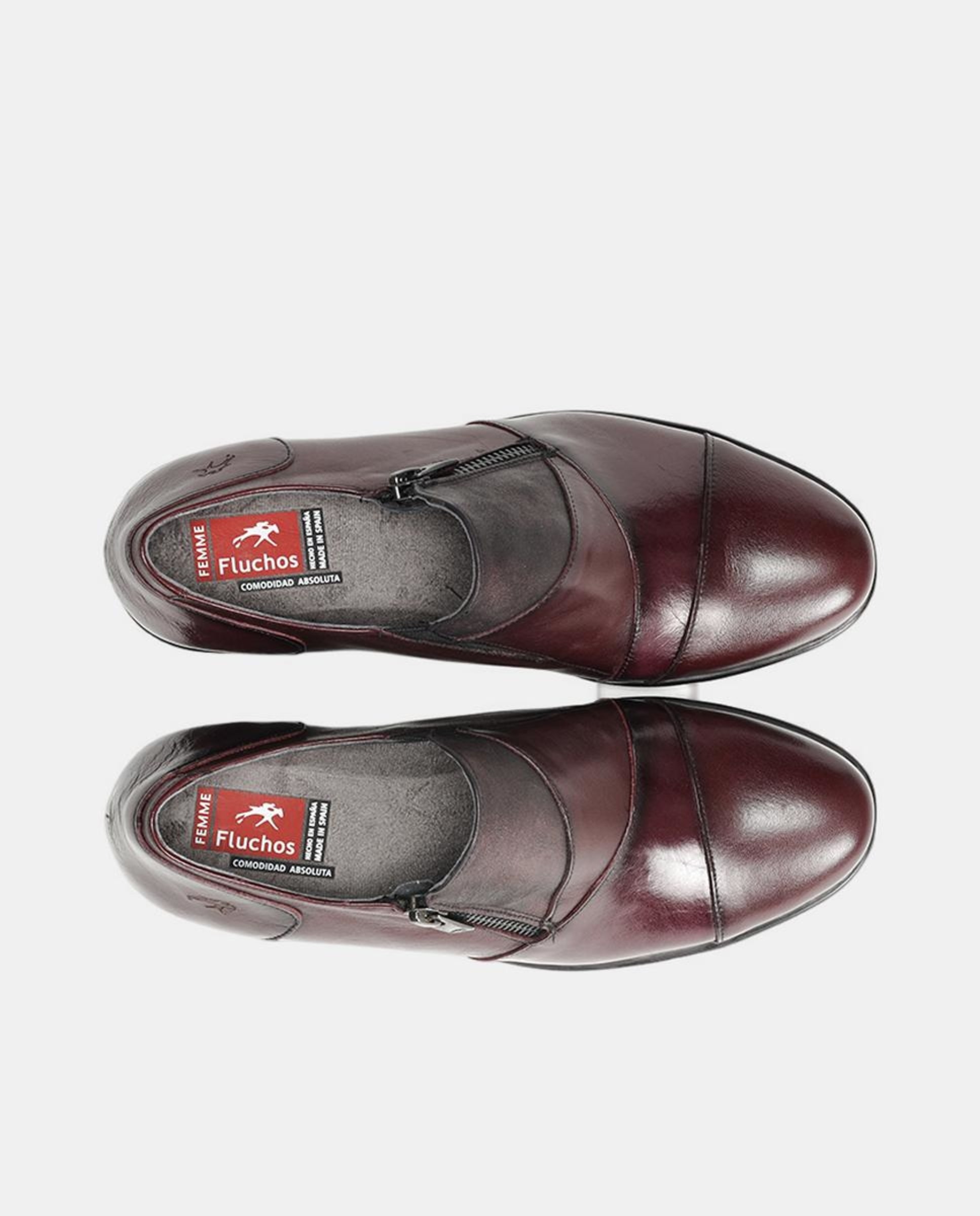 Sapatos em Pele com Adorno Vermelho/Grená-6
