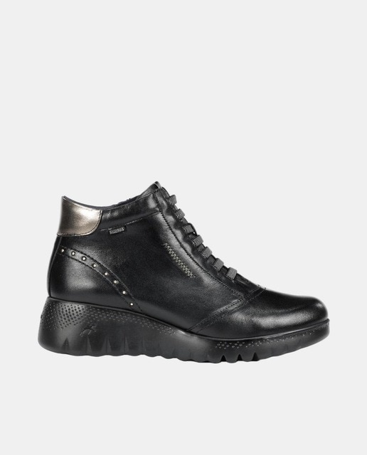 Imagem 0 de Botins em Pele com Cunha Confort