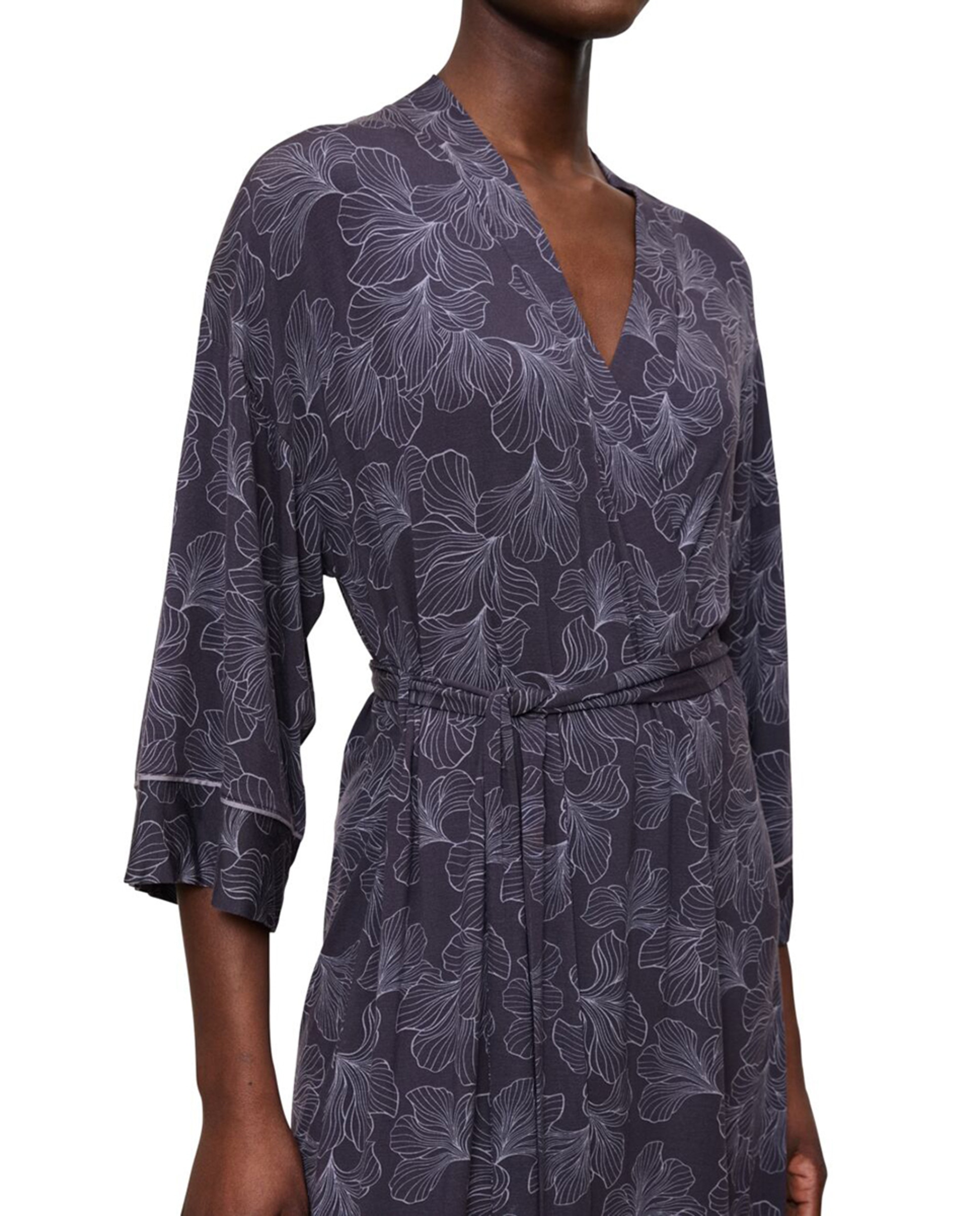 Robe Sensual com Ombros Caídos Confecionado em TENCEL™ Modal. Cinzento-escuro-3