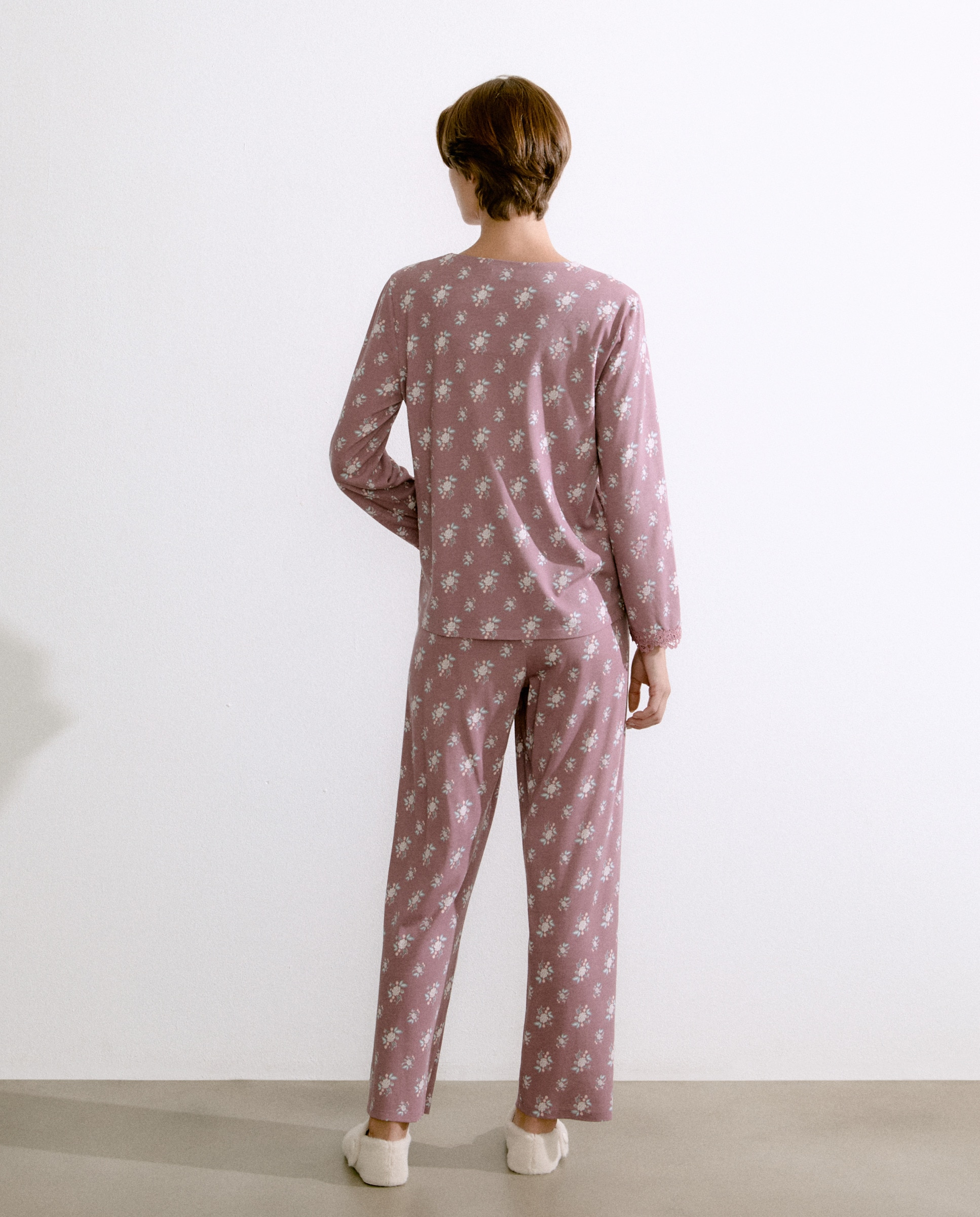 Pijama com Estampado Floral Rosa-3