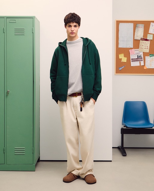 Imagem 0 de Sweatshirt Aberta com Capuz e Fecho de Correr