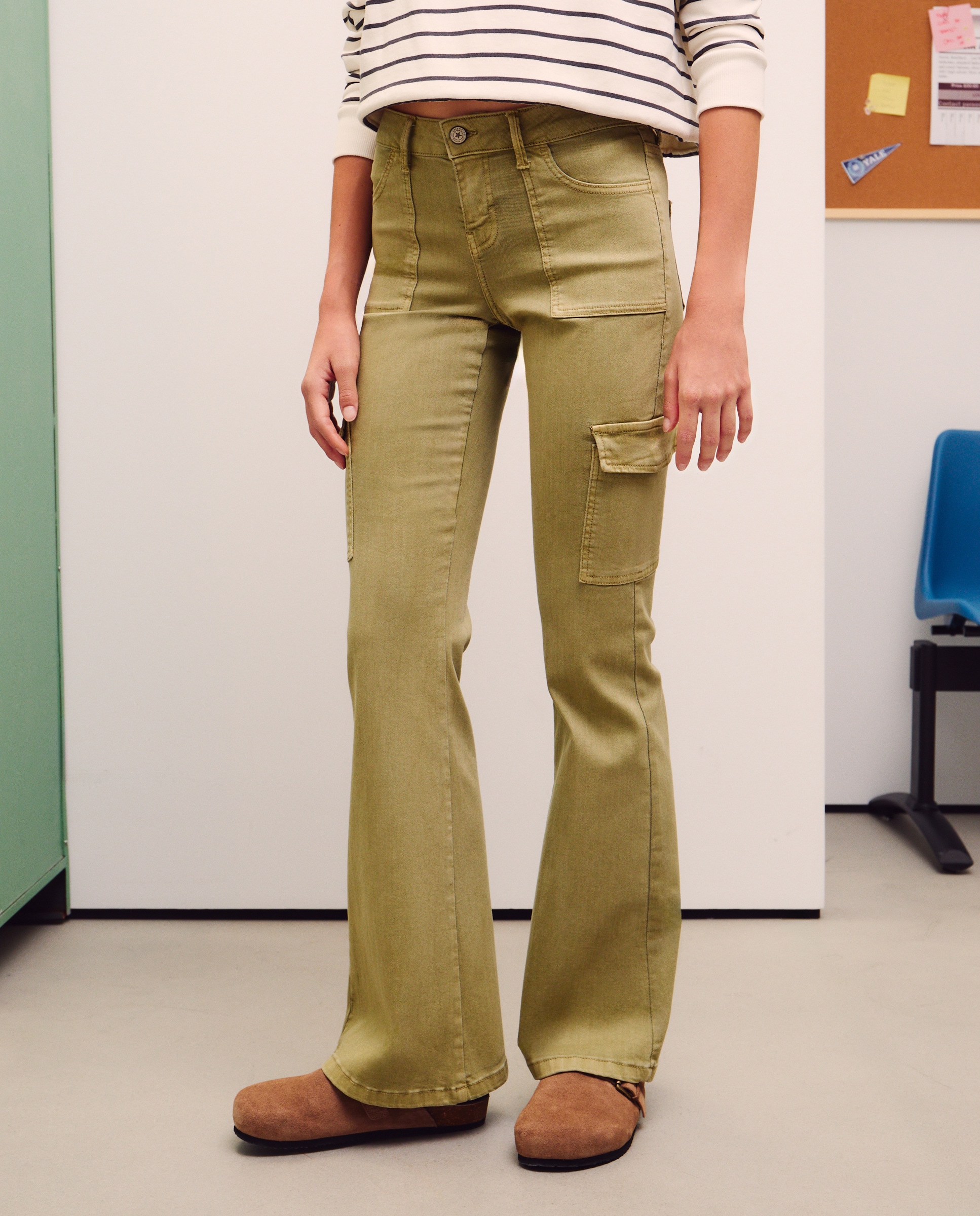 Jeans Cargo à Boca de Sino 580 Musgo-2