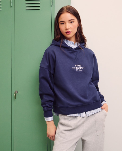Imagem 0 de Sweatshirt Fechada com Capuz, Efeito de Lavagem e Bordado à Frente.