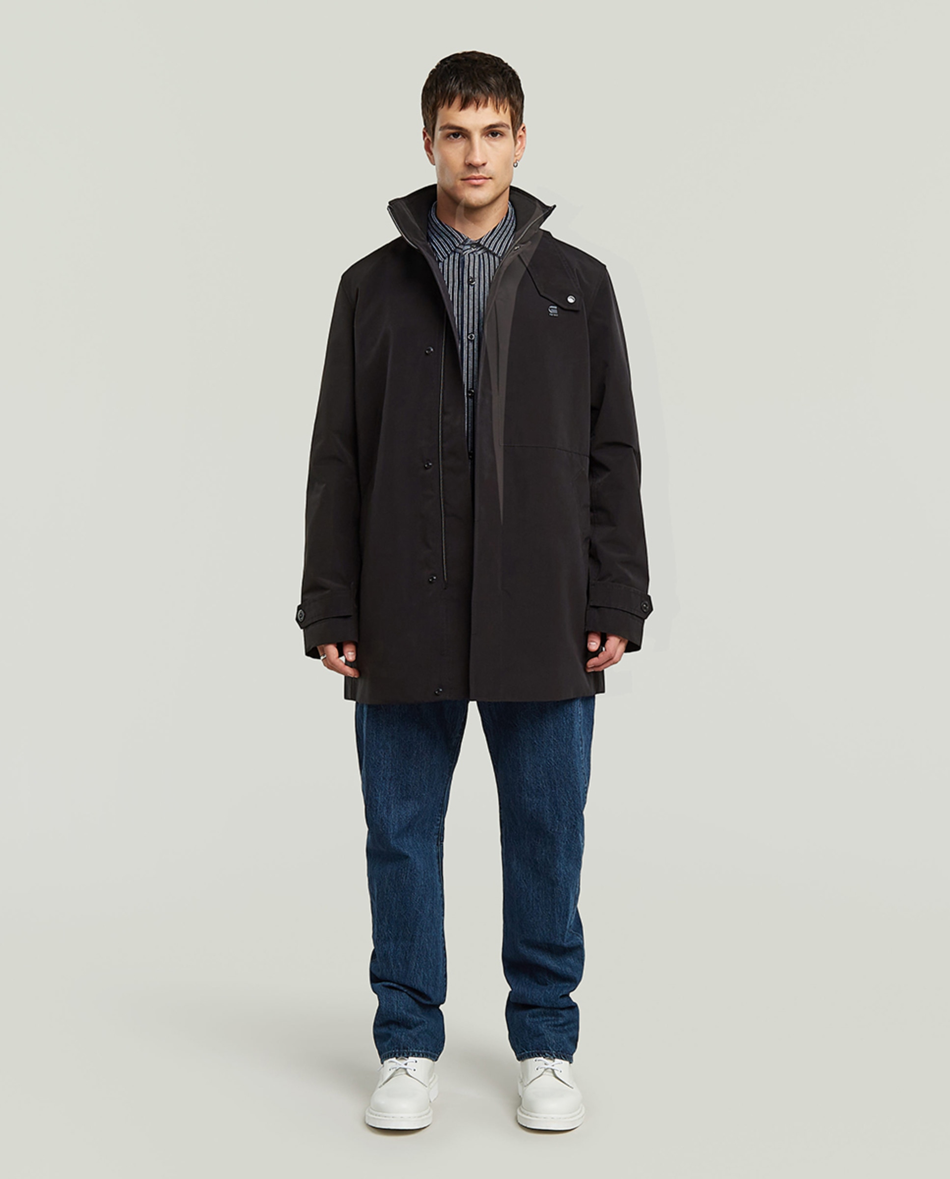 Gabardine sem Acolchoado e com Fechos Metálicos Preto-7