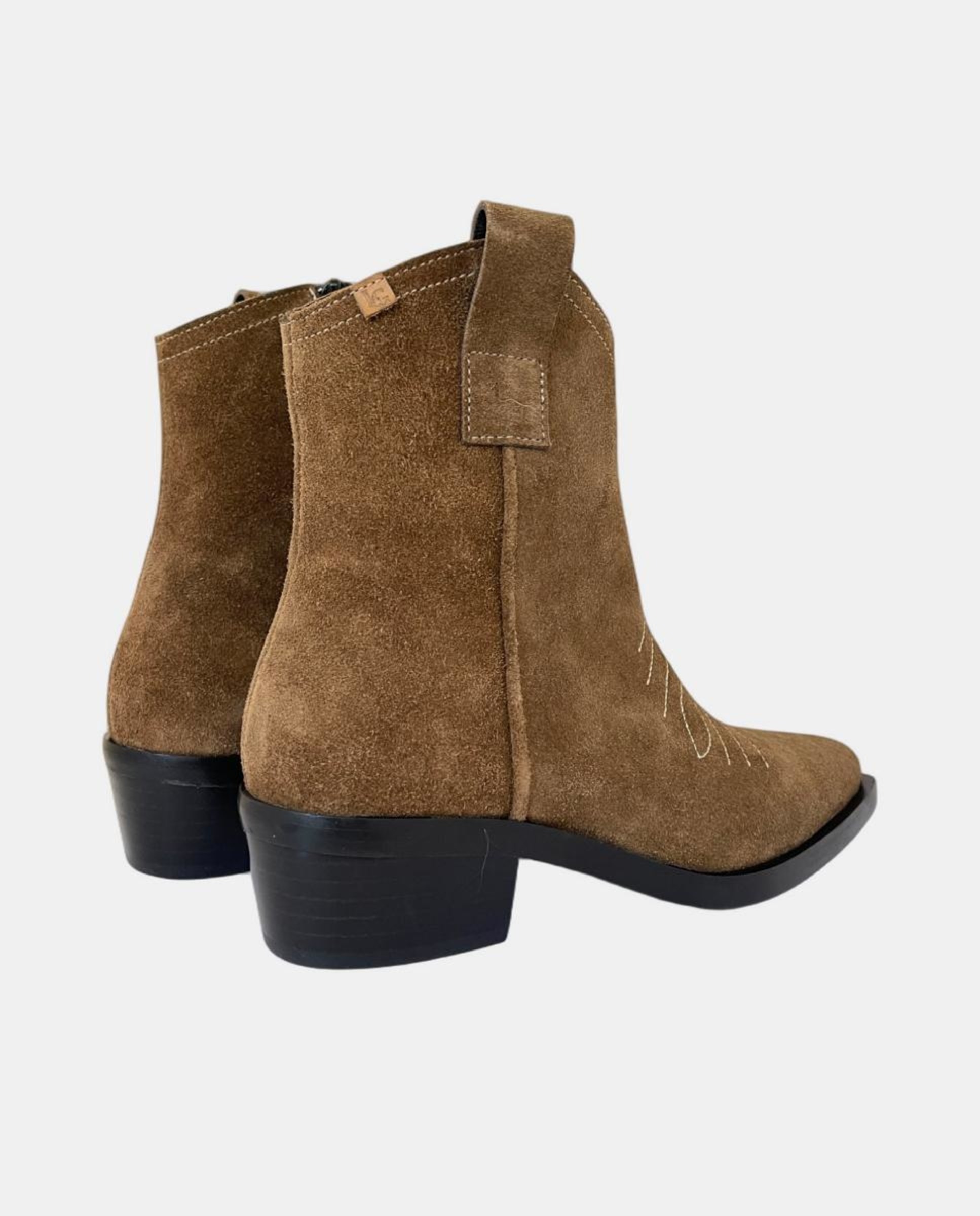 Botins em Croute com Salto Cowboy Couro-4