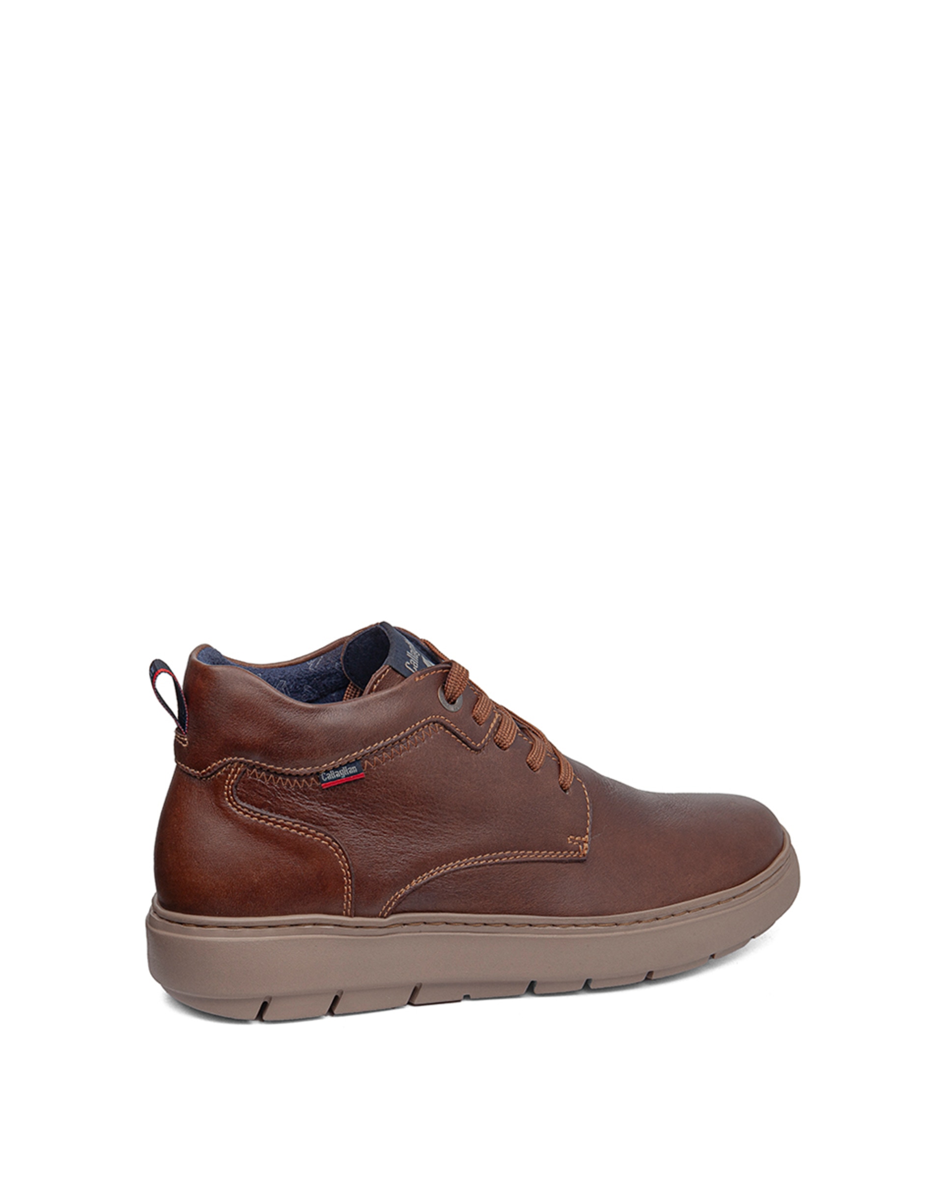 Botins em Pele com Atacadores Castanho Suave-3