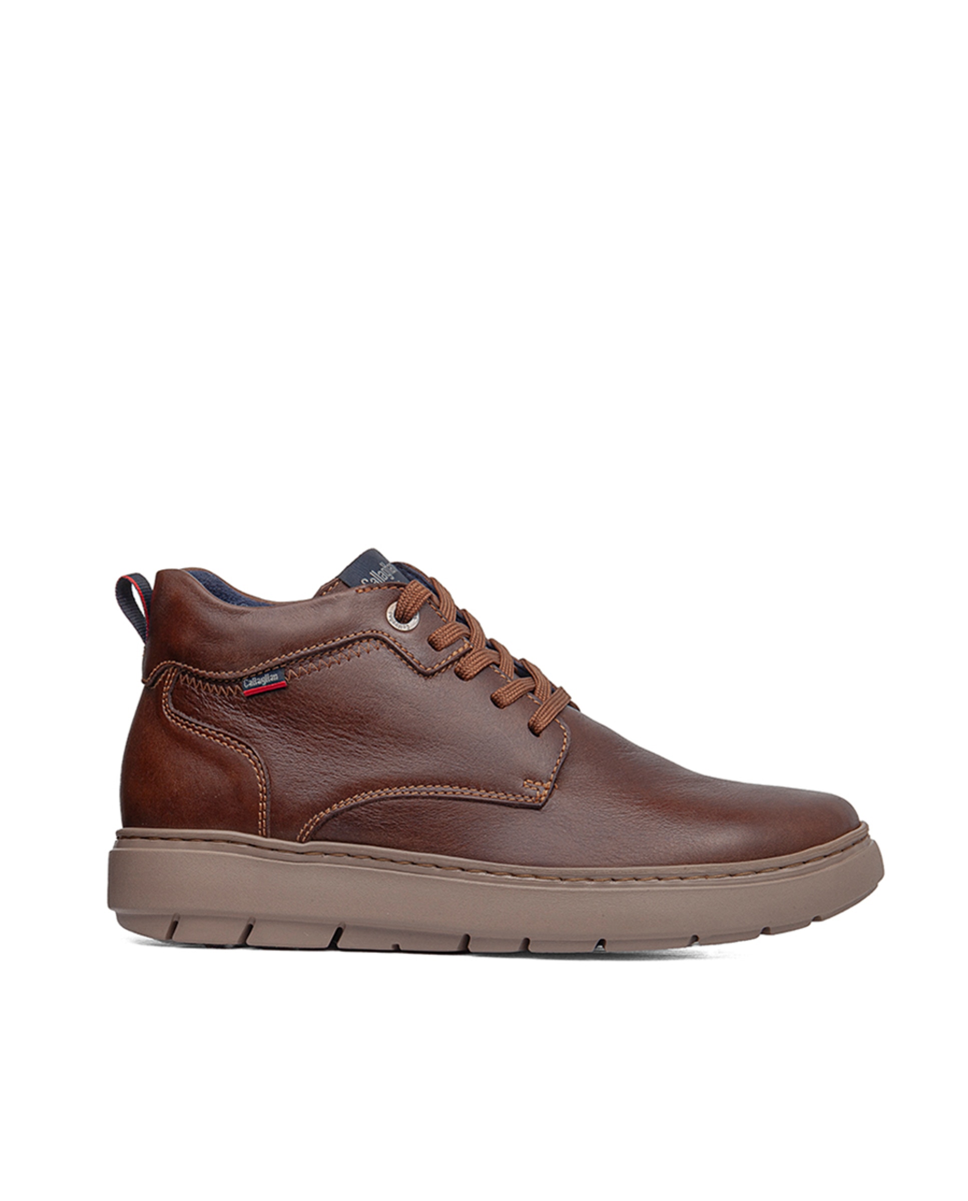 Botins em Pele com Atacadores Castanho Suave-1