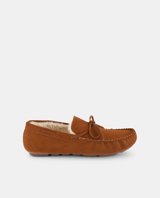 Imagem 0 de Pantufas de Camurça com Forro de Pelo