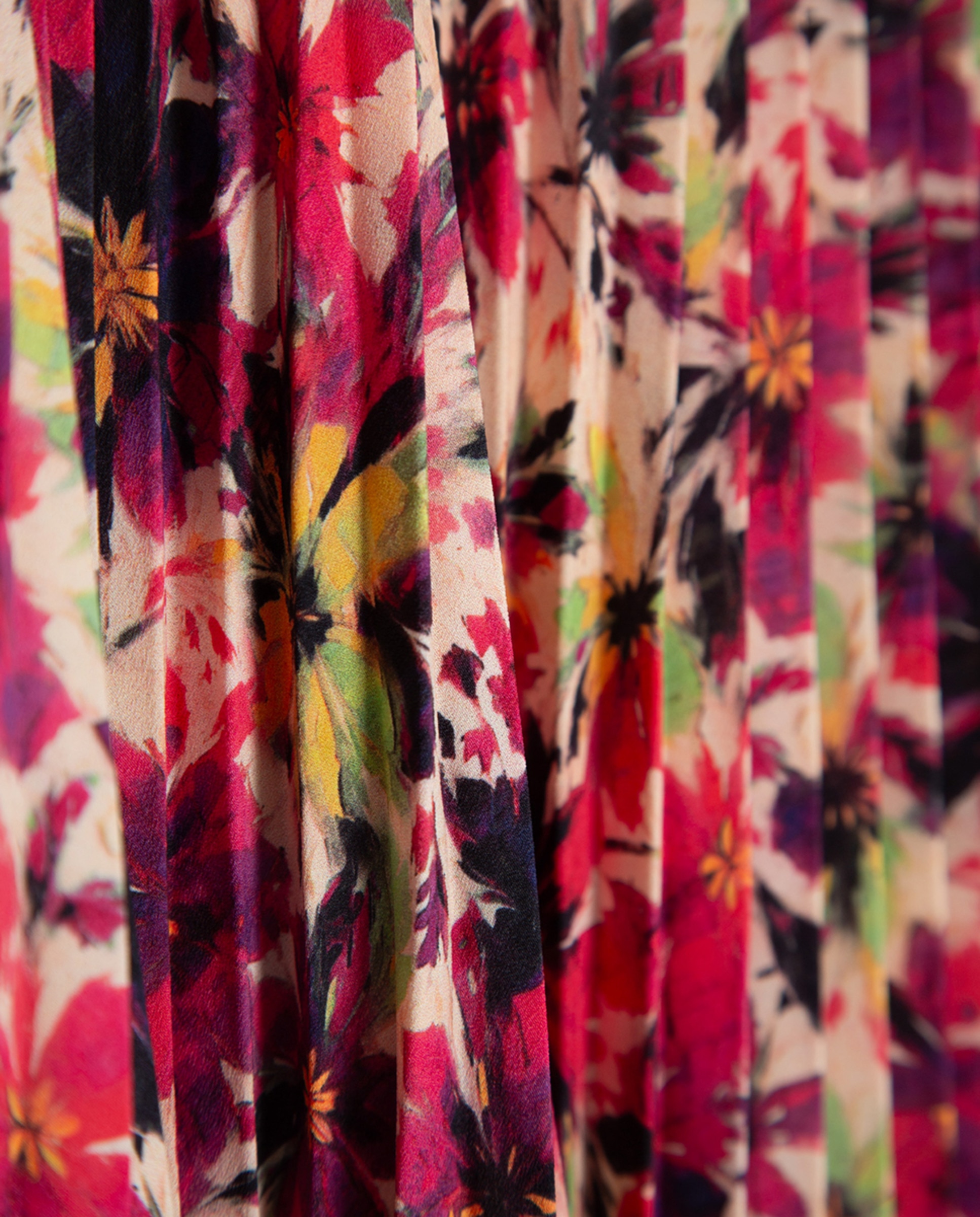 Saia Midi Plissada em Crepe Georgette com Estampado Floral Roxo-6