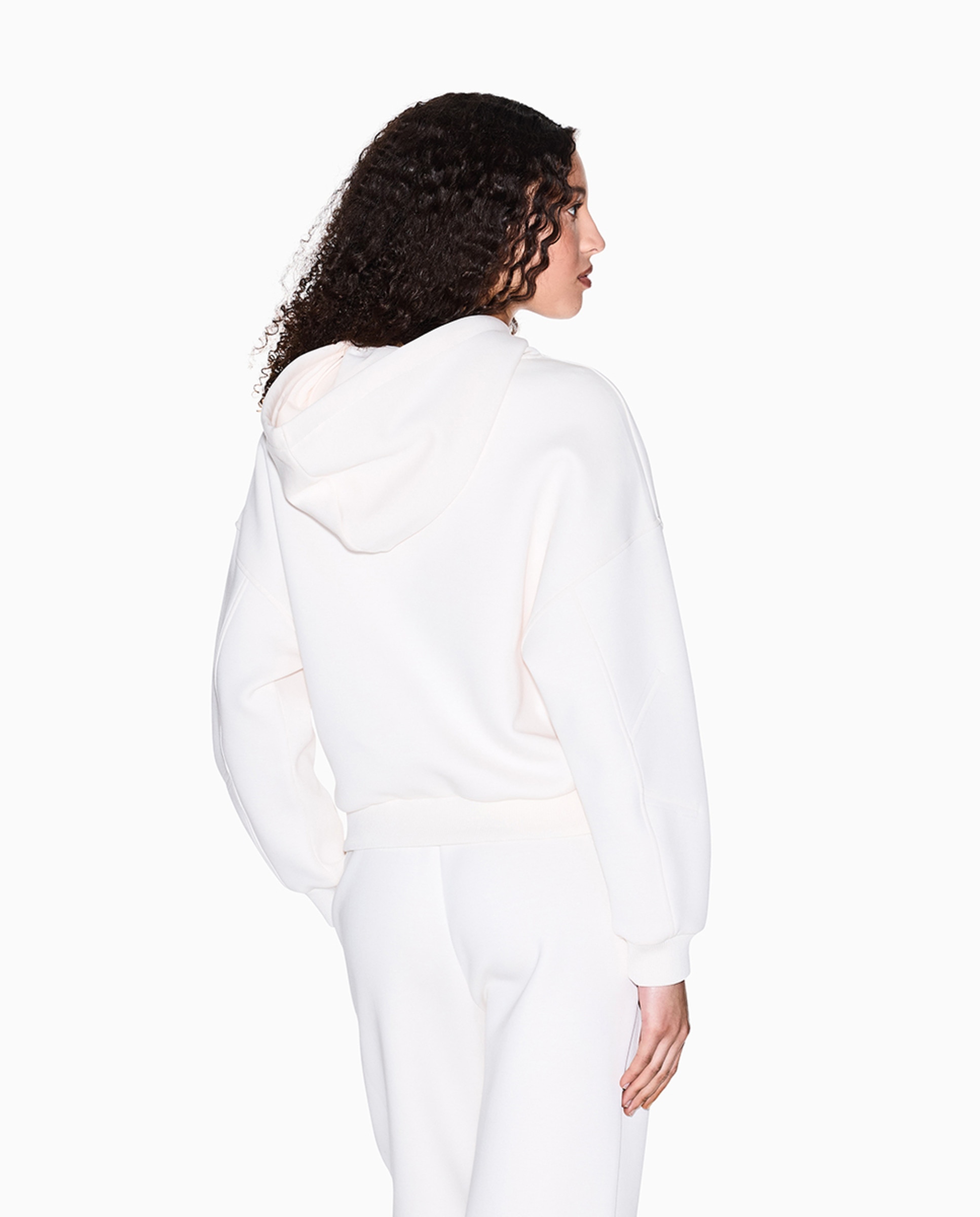 Sweatshirt com Capuz e Bolso Canguru Cápsula Cozy Lab Cru-2