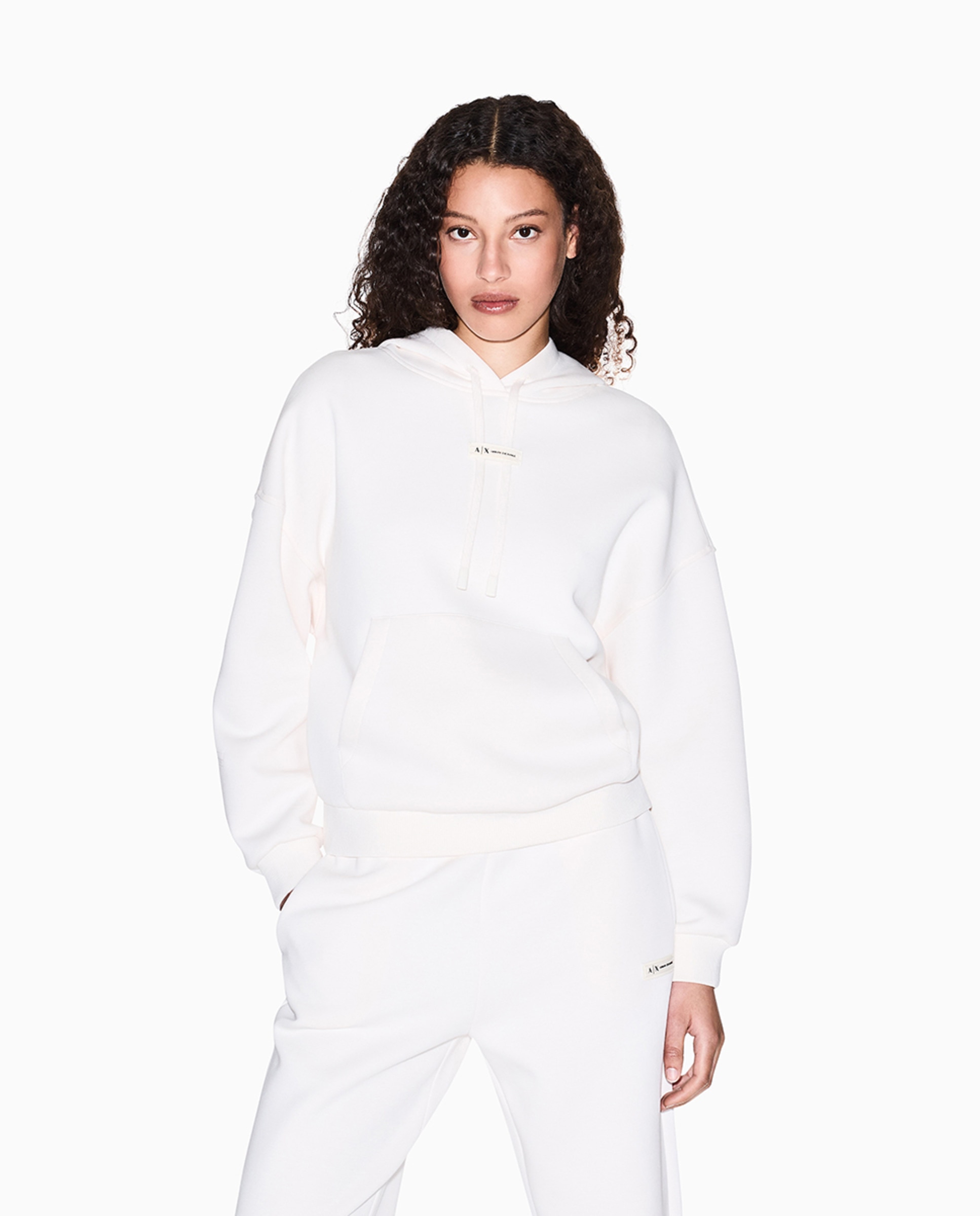 Sweatshirt com Capuz e Bolso Canguru Cápsula Cozy Lab Cru-1