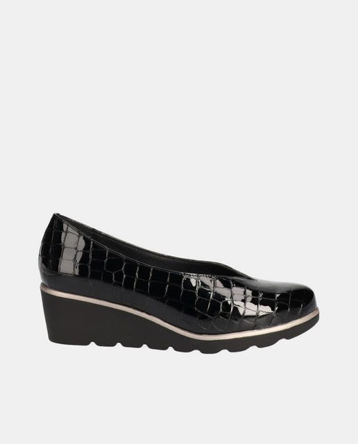 Imagem 0 de Sapatos de Salto em Pele Envernizada com Cunha