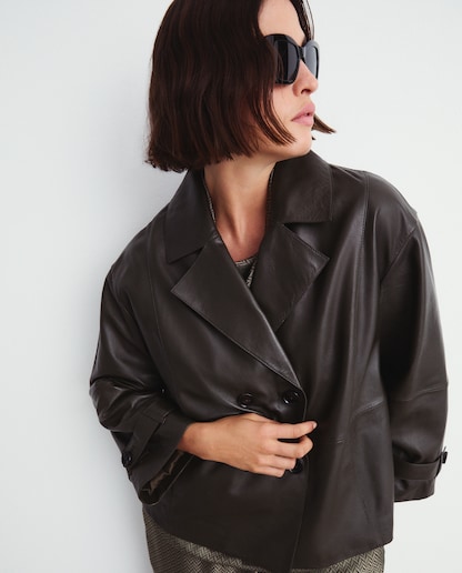 Imagen 0 de Chaqueta cruzada de piel de mujer