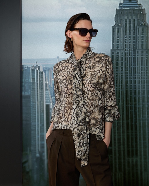 Imagem 0 de Blusa com Animal Print de Serpente