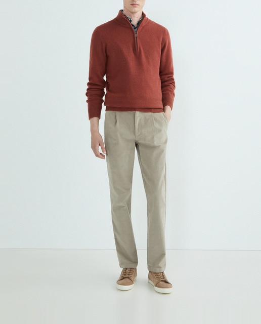 Imagen 0 de Pantalón hombre chino pana con pinza