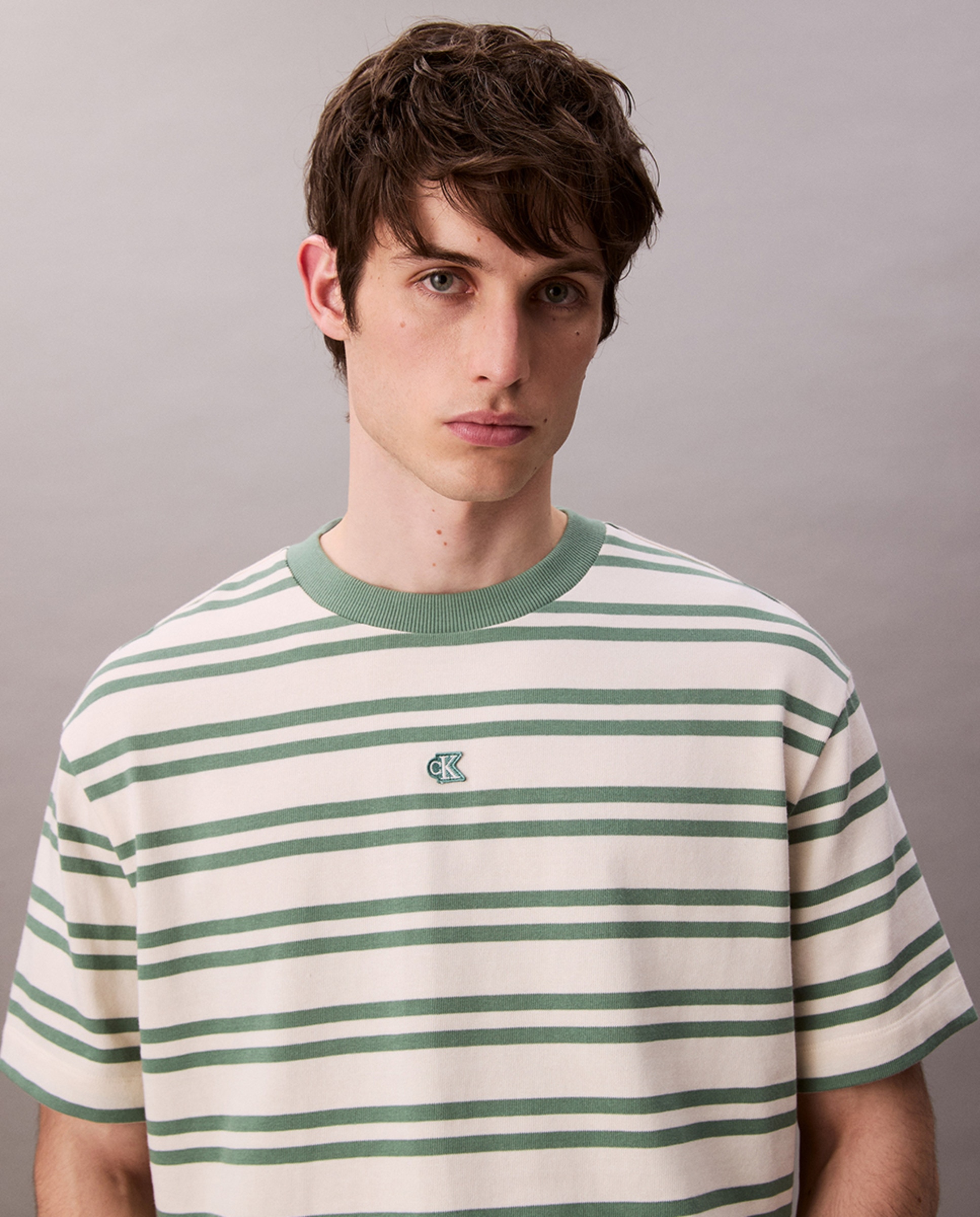 T-shirt às Riscas com Logótipo Creme-4