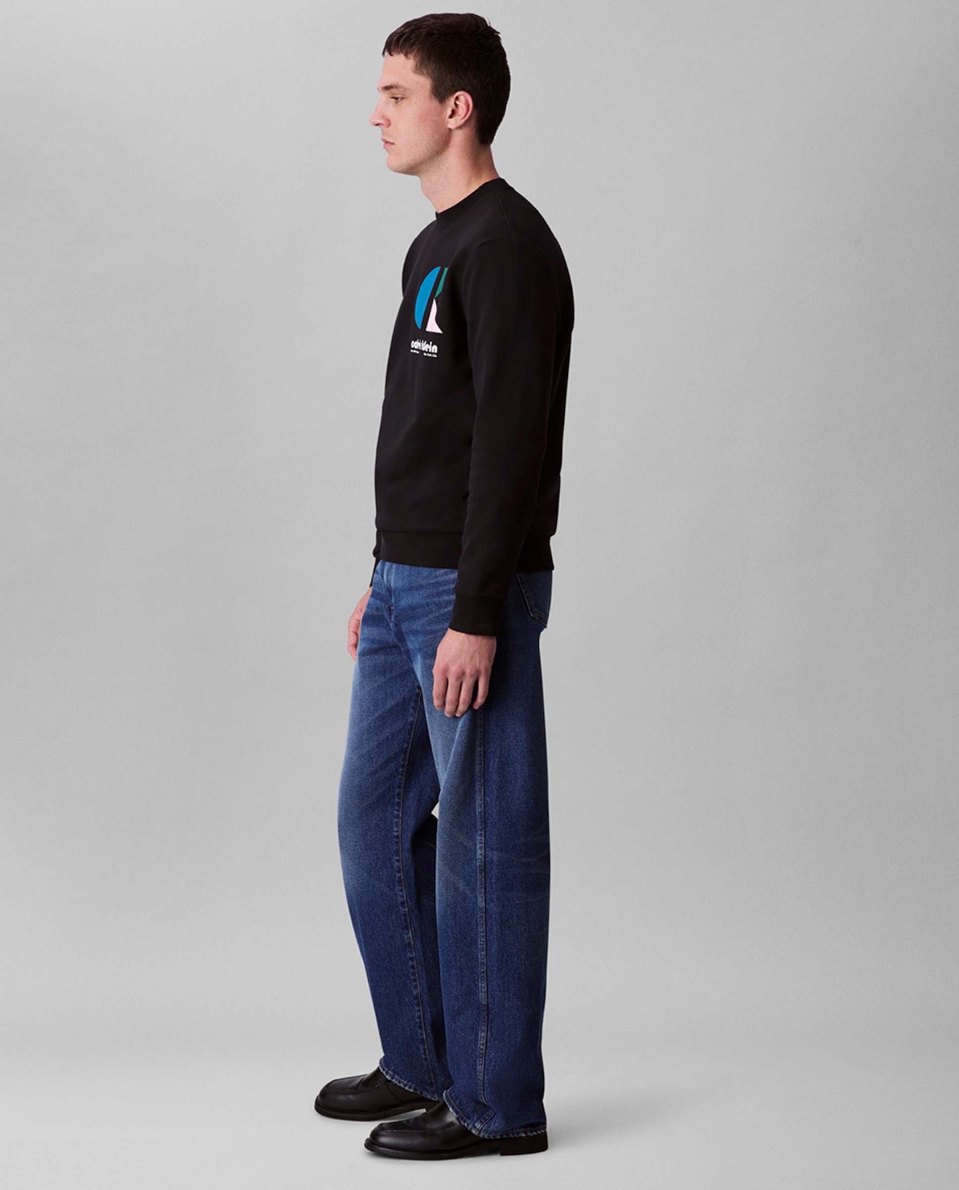 Sweatshirt com Ilustração Preto-4