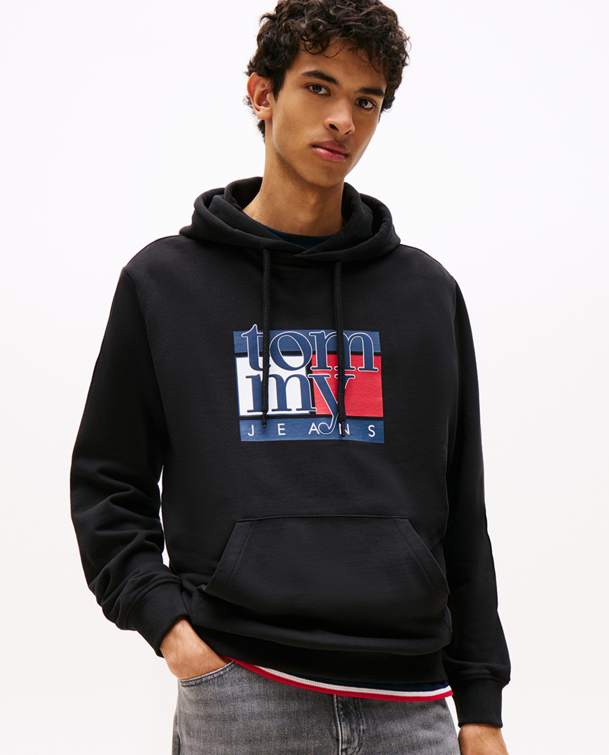 Sweatshirt Regular Fit com Capuz Preto-1