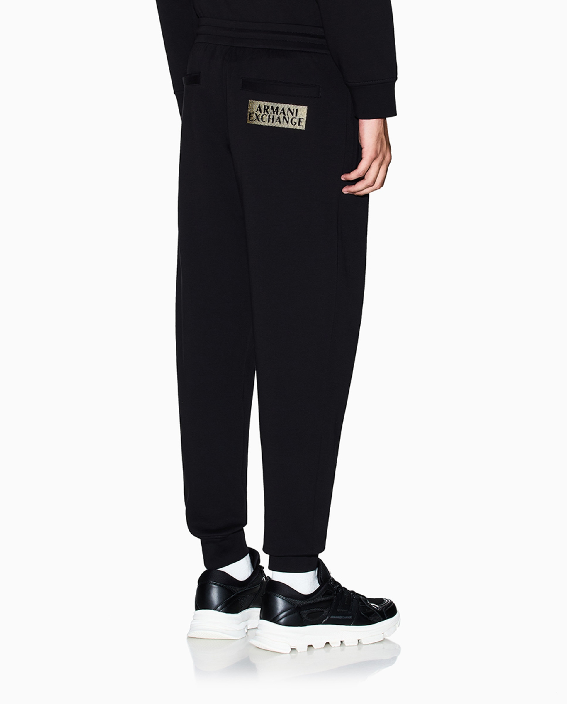 Joggers Regular Fit com Logótipo Dourado Preto-3