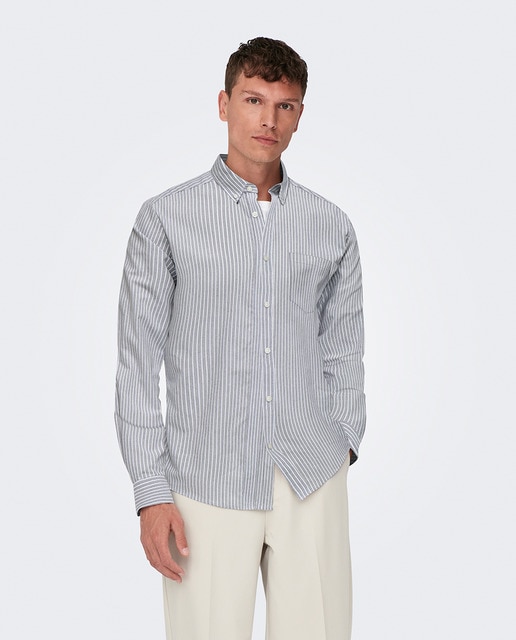 Imagem 0 de Camisa Oxford às Riscas